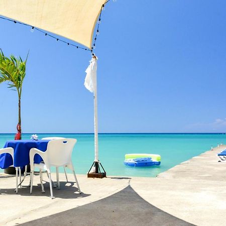 Beach Front Hotel Ocho Ríos Extérieur photo